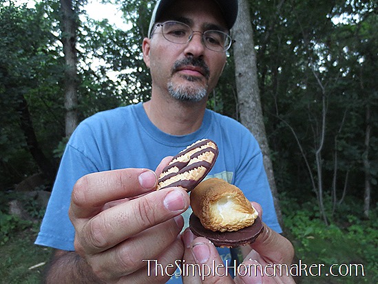 Simple {Nearly} Messless S'mores -- Only two ingredients and a mind-blowing technique!