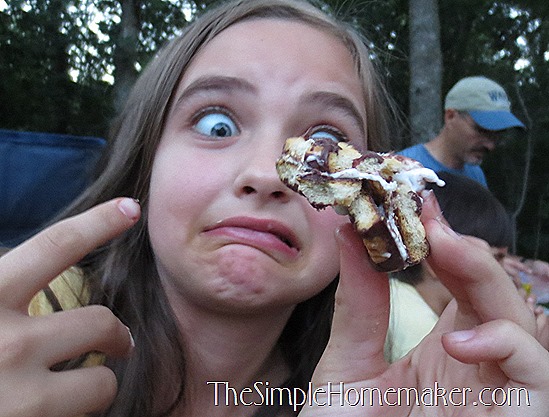 Simple {Nearly} Messless S'mores -- Only two ingredients and a mind-blowing technique!