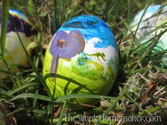 Simple and Creative Easter Eggs for Real Kids (With or Without Dye)